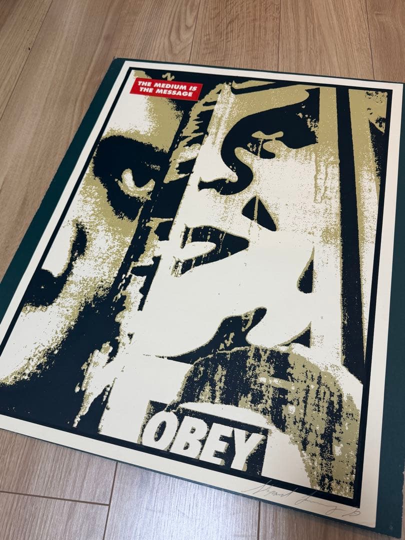 OBEY シルクスクリーン　シェパードフェアリー　GIANT OBEY ポスター