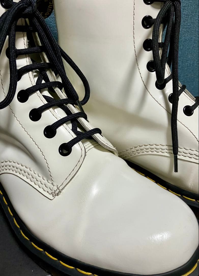 Dr.Martens ホワイト8ホール UK7