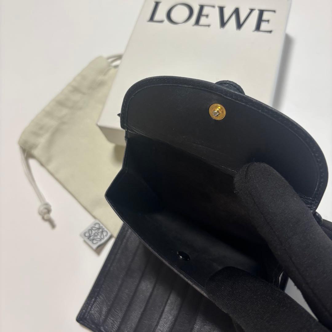 【定価¥95600】LOEWE ニつ折り財布 ブラック ロエベ 本革《超激レア》