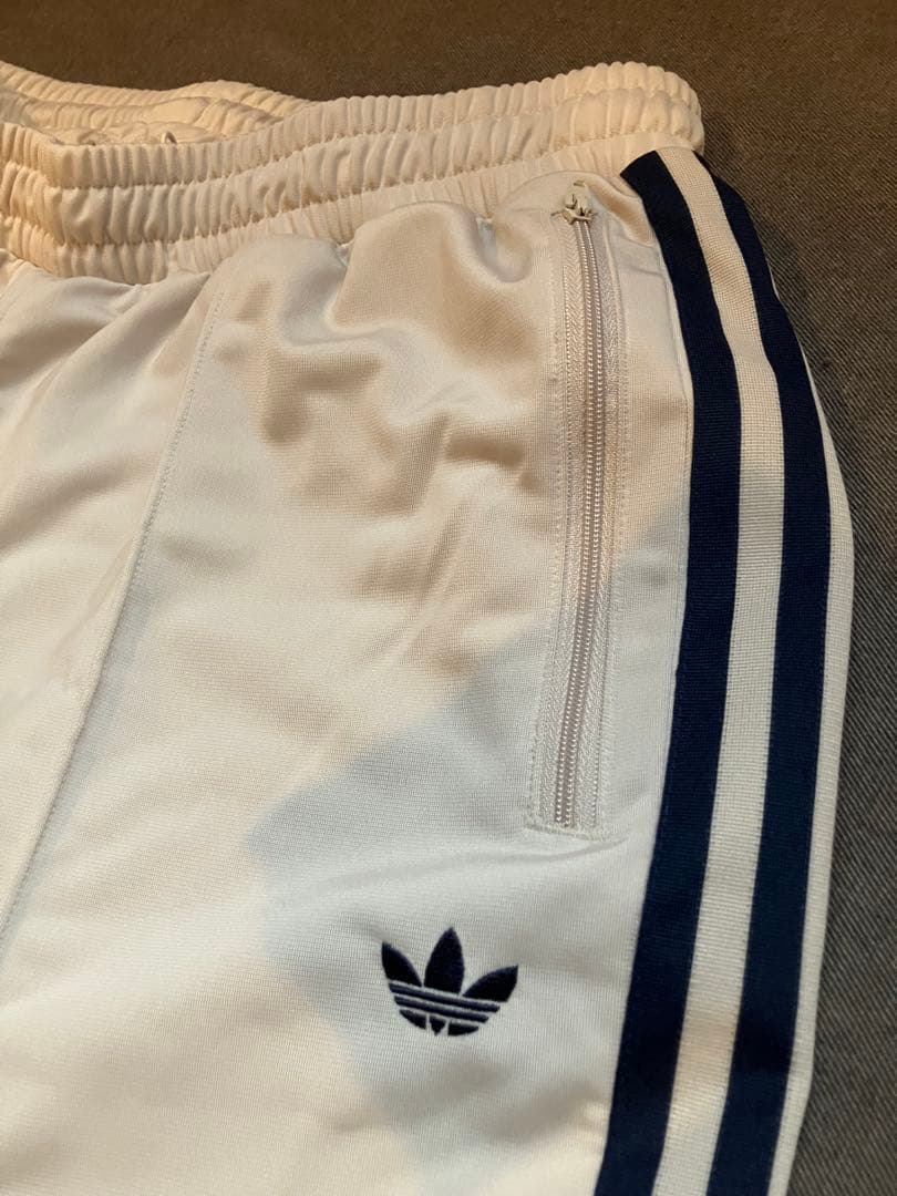 新品adidasベッケンバウアートラックパンツ　クリアブラウンビームスで購入XL