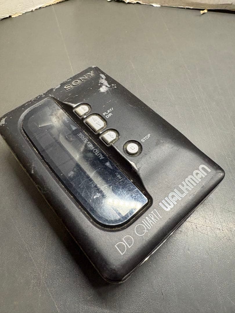 昭和レトロ　SONY カセットウォークマン　WM-DD9