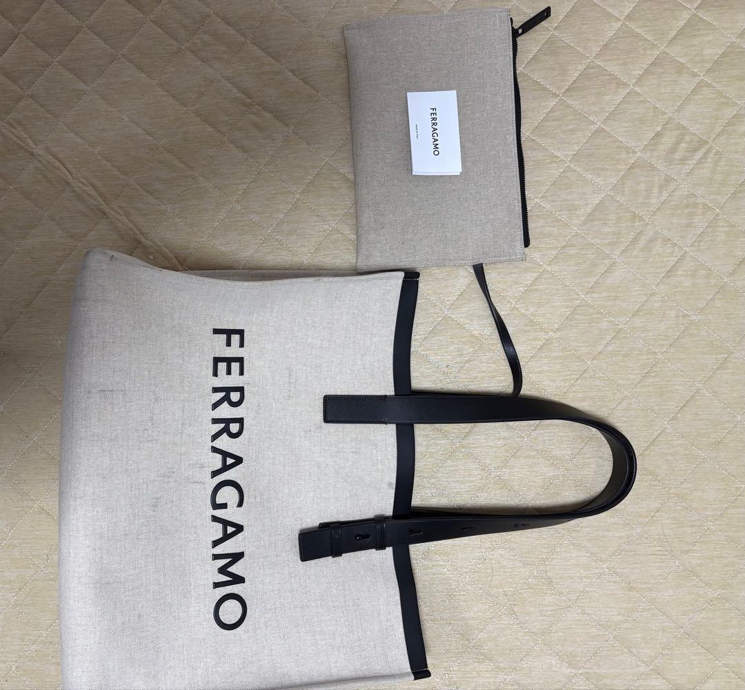 FERRAGAMO トートバッグ