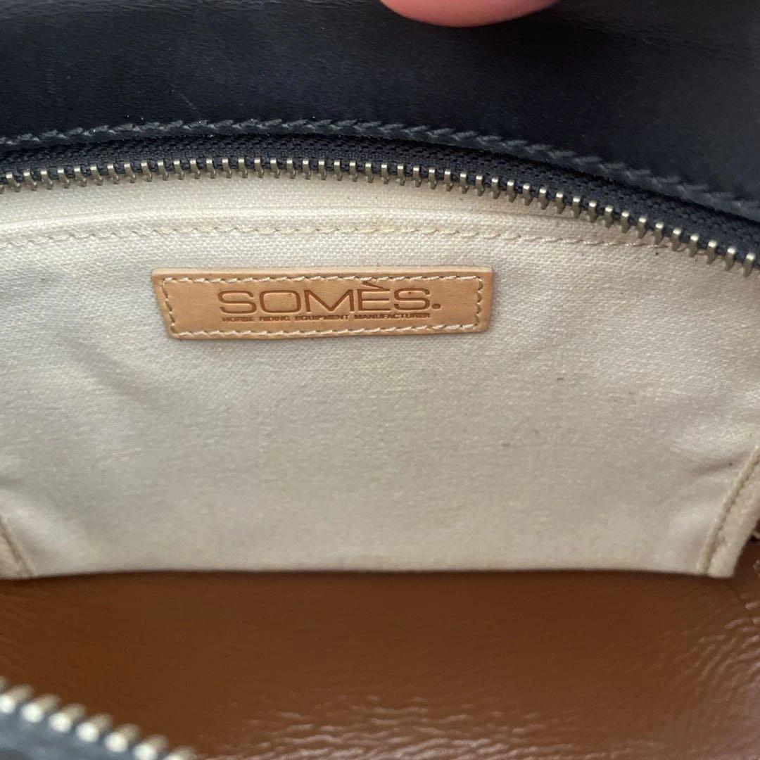 黒 レザー ソメス　ショルダーバッグ