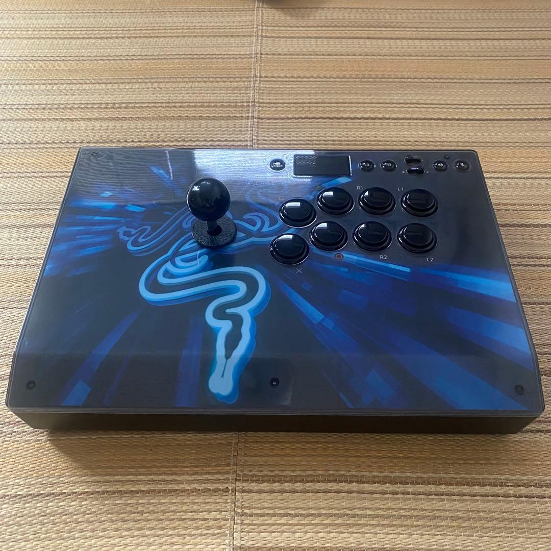Razer Panthera Evo アーケードコントローラー PS4/PC対応