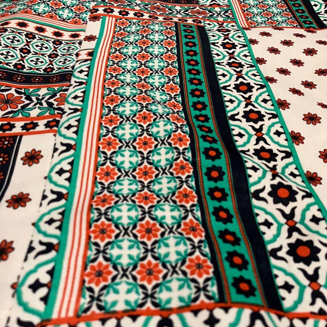 【人気】ZARA　ザラ　ダブルテーラードジャケット　ペーズリー柄　肩パッド