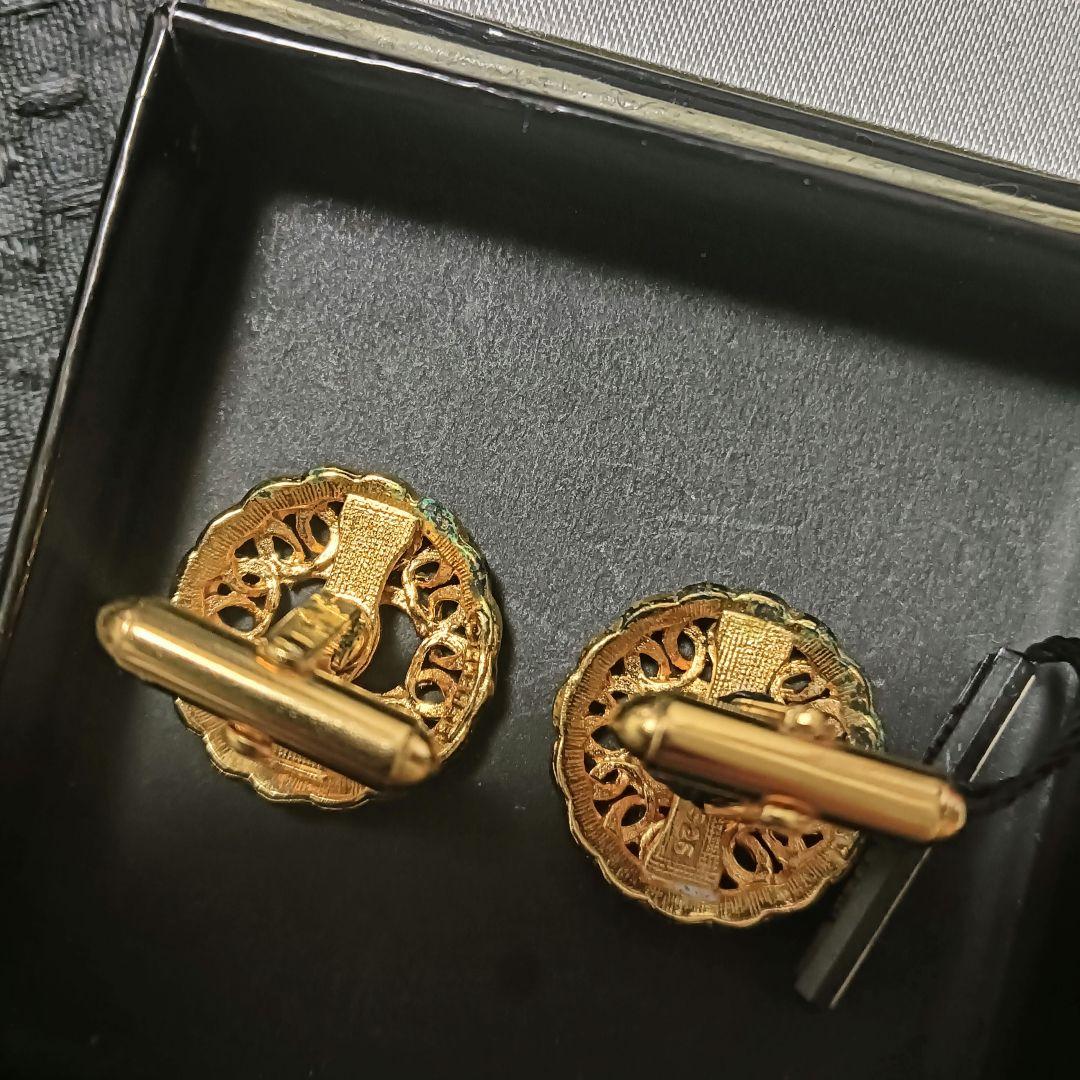 シャネル　カフス　ヴィンテージ