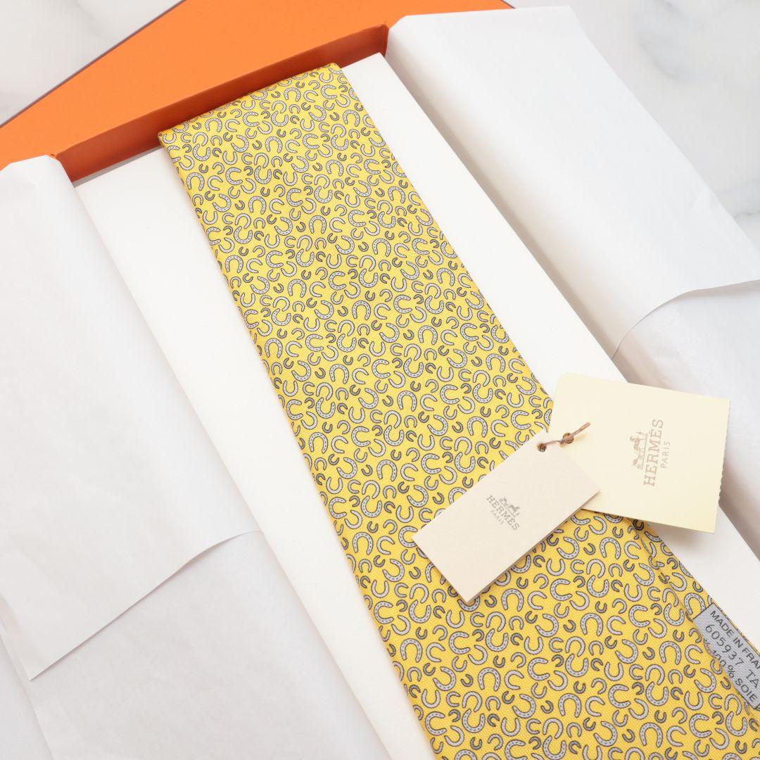 未使用 HERMES エルメス イエロー シルク ネクタイ 模様入り