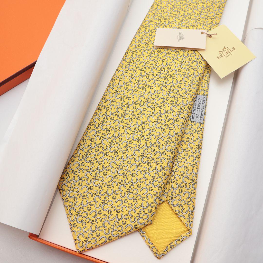未使用 HERMES エルメス イエロー シルク ネクタイ 模様入り