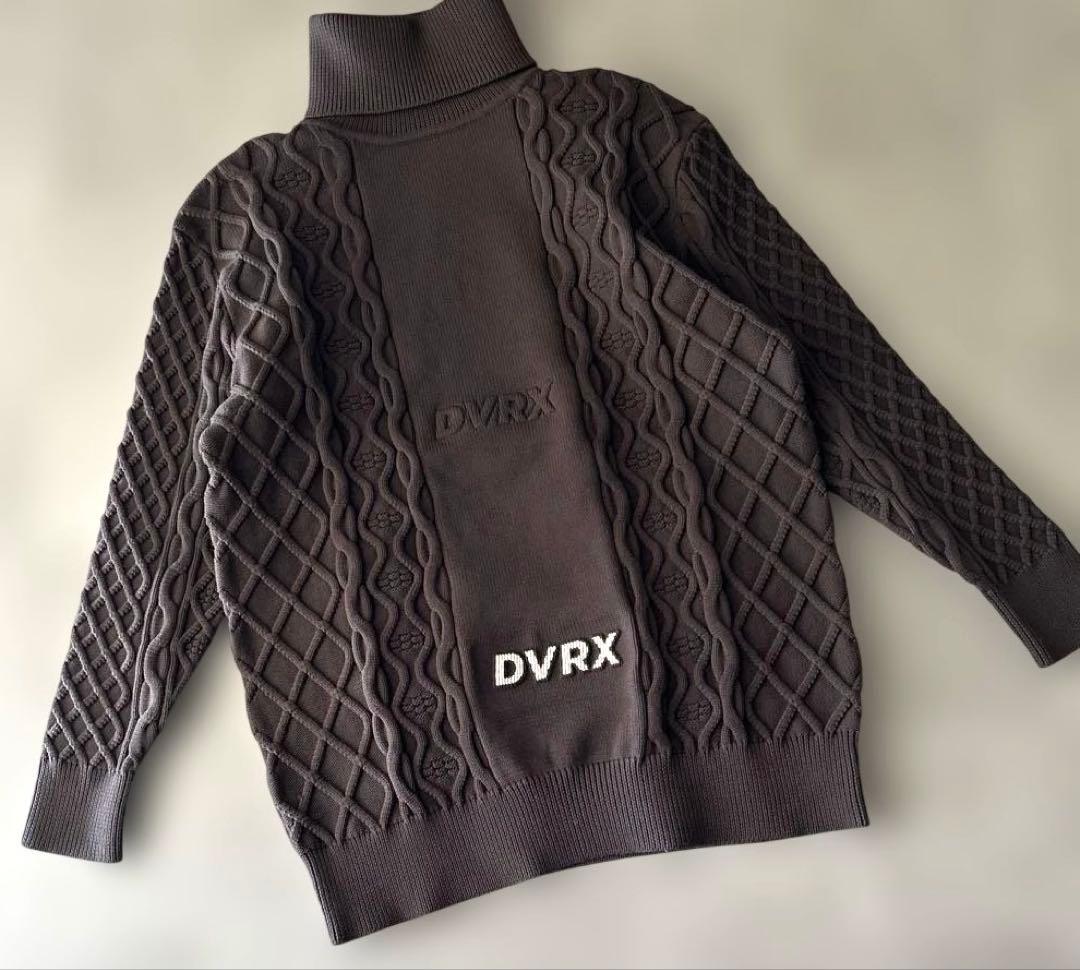 新品未使用【デヴァローゴルフ】ケーブル タートルネックセーター（M）