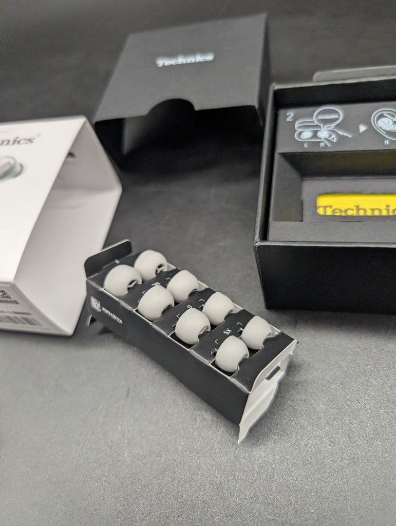 【美品・動作良好】 technics EAH-AZ100 シルバー　テクニクス