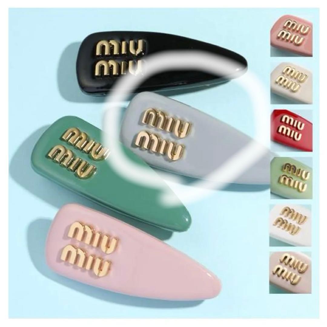新品 miu miu バレッタゴールドロゴヘアクリップ