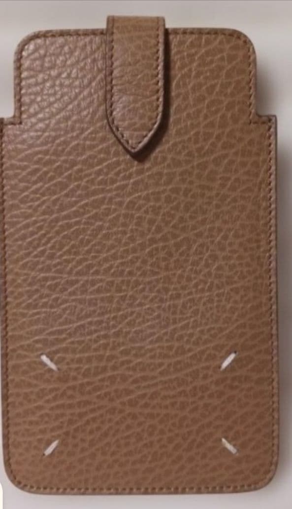 2995【未使用】メゾンマルジェラ　スマホショルダー　チェスナット