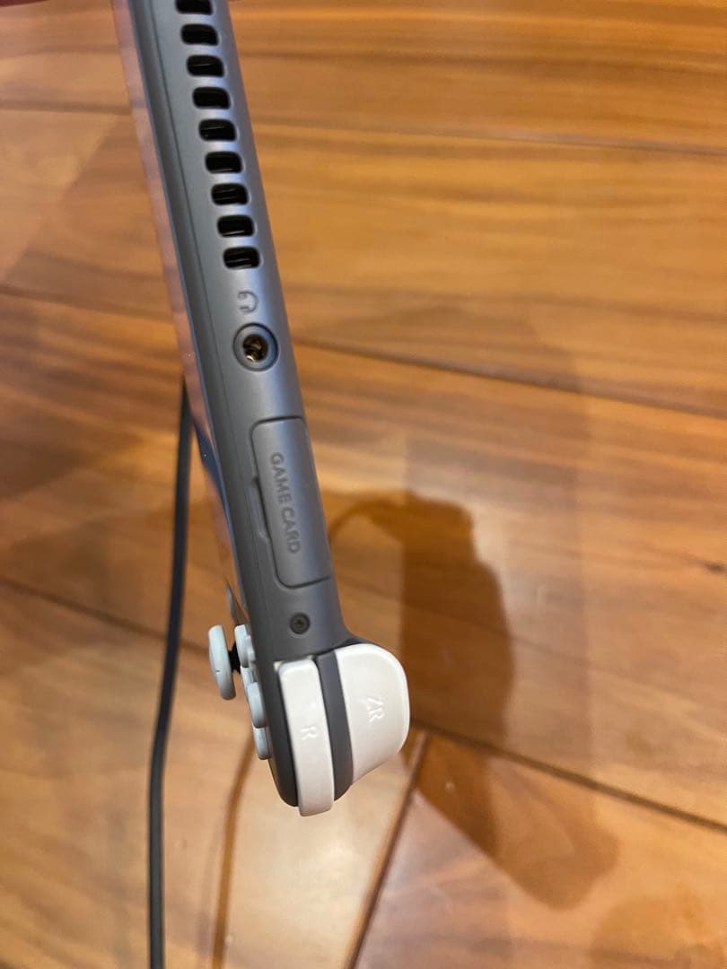 任天堂Switchライト　ケース付き　美品