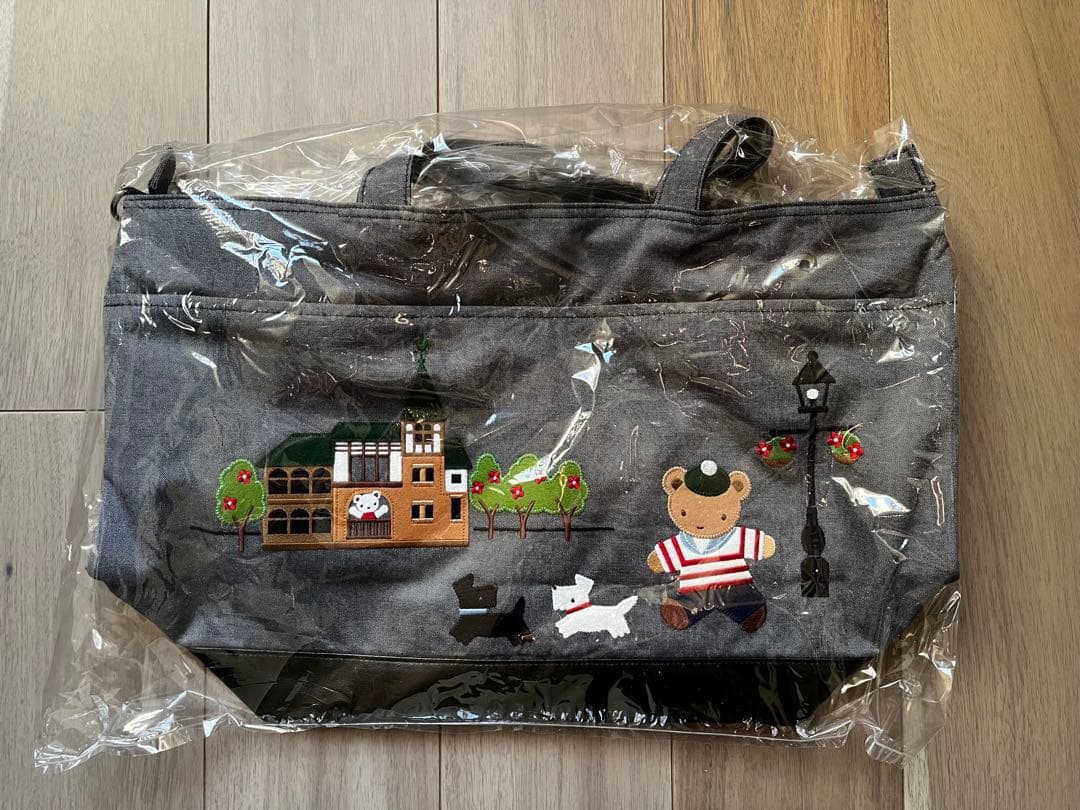 Familiar ファミリア　トートバッグ　マザーズバッグ　新品未使用未開封