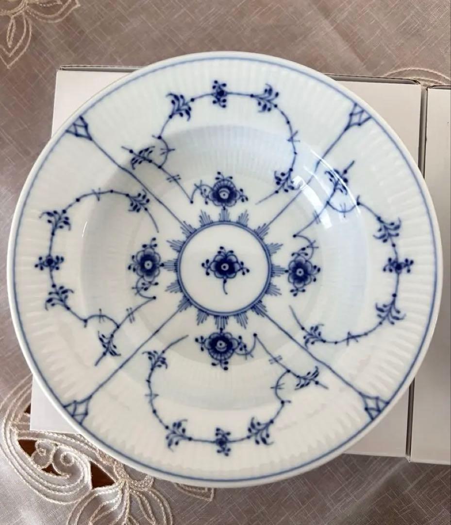 ブルーフルーテッド　プレイン　ディーププレート