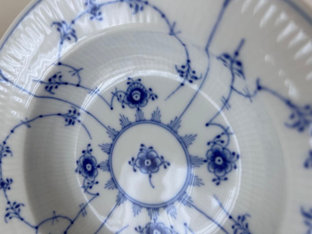 ブルーフルーテッド　プレイン　ディーププレート