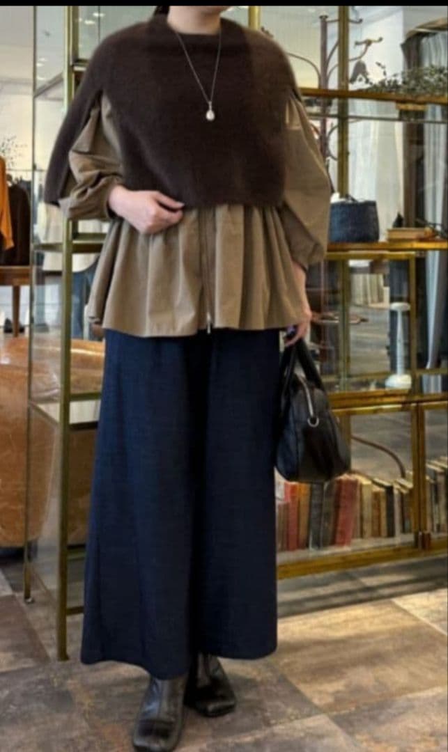 26400円　今季新品　ビアズリー　ペプラム　ギャザー　ジップブルゾン　ベージュ