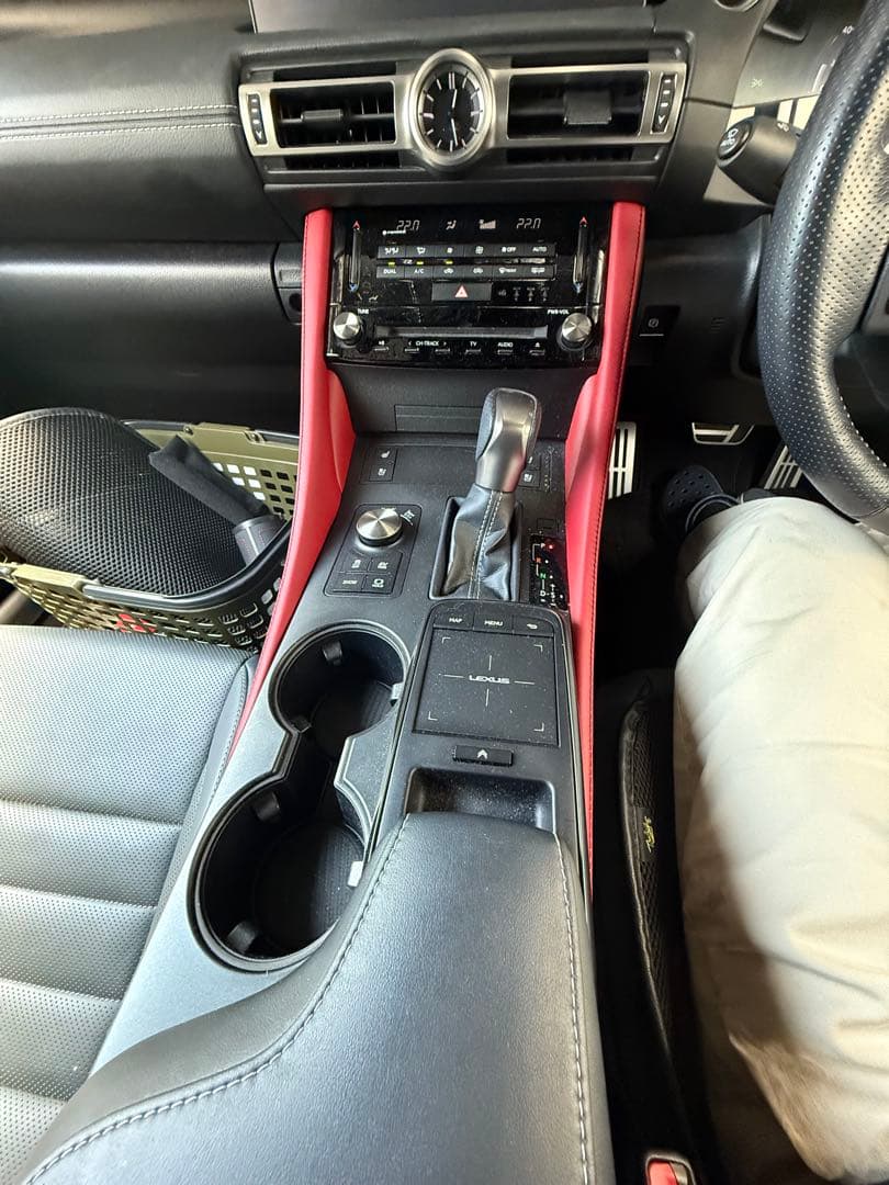 レクサス　IS Fスポーツ RCF センターコンソールガーニッシュ　純正