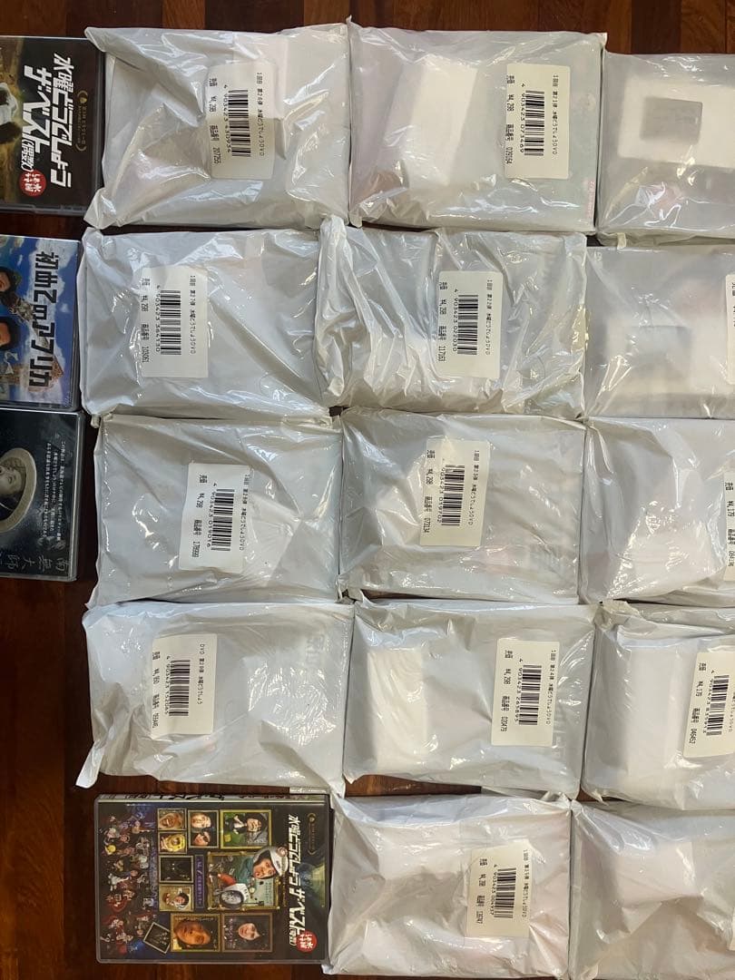 水曜どうでしょうdvd 新品多数　おまけ付き