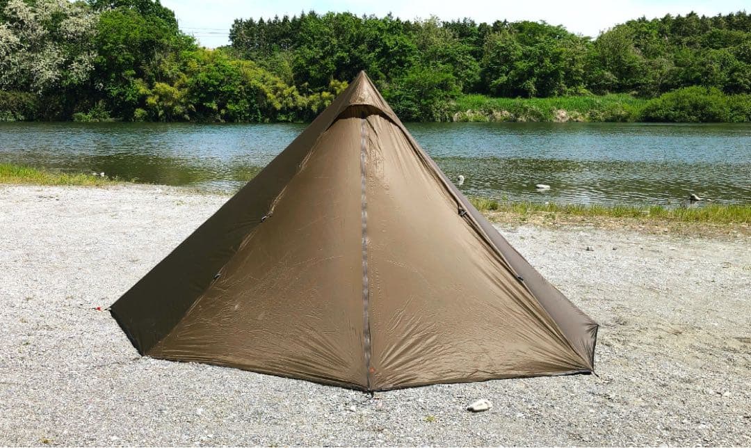 Unafreelyシルナイロンワンポールテント　謎テント