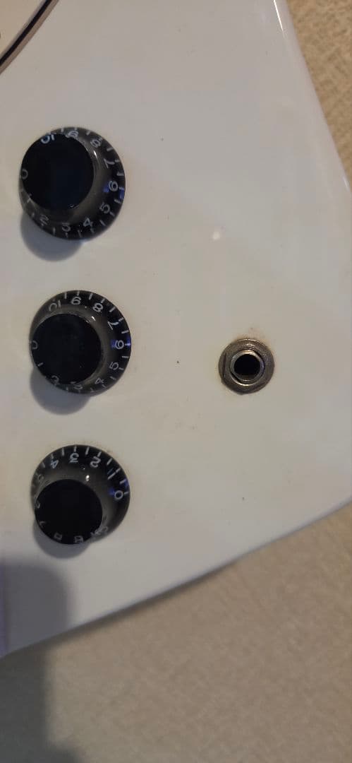 エピフォン サンダーバード ホワイト Epiphone Thunderbird