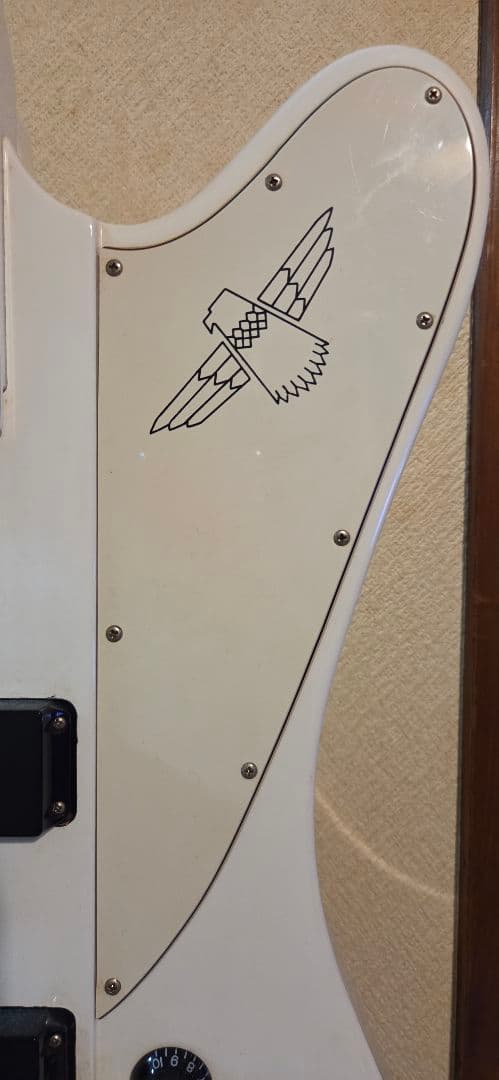 エピフォン サンダーバード ホワイト Epiphone Thunderbird