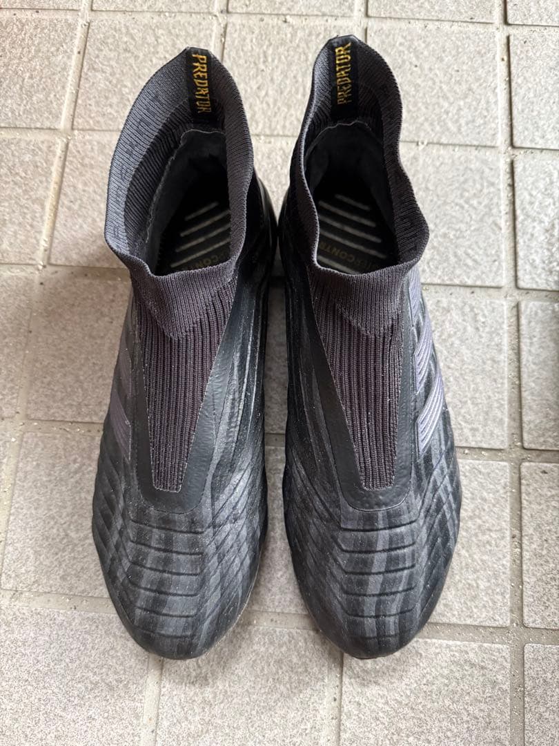 adidasサッカーレースレススパイクプレデター値下げ可能