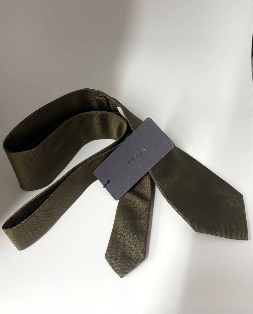 新品 プラダ ネクタイ ハイブランド ヘリンボーン ブラウン カーキ PRADA