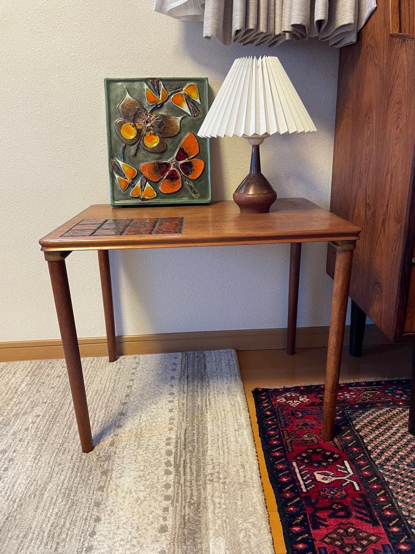 北欧ヴィンテージ　タイルトップサイドテーブル デンマーク製