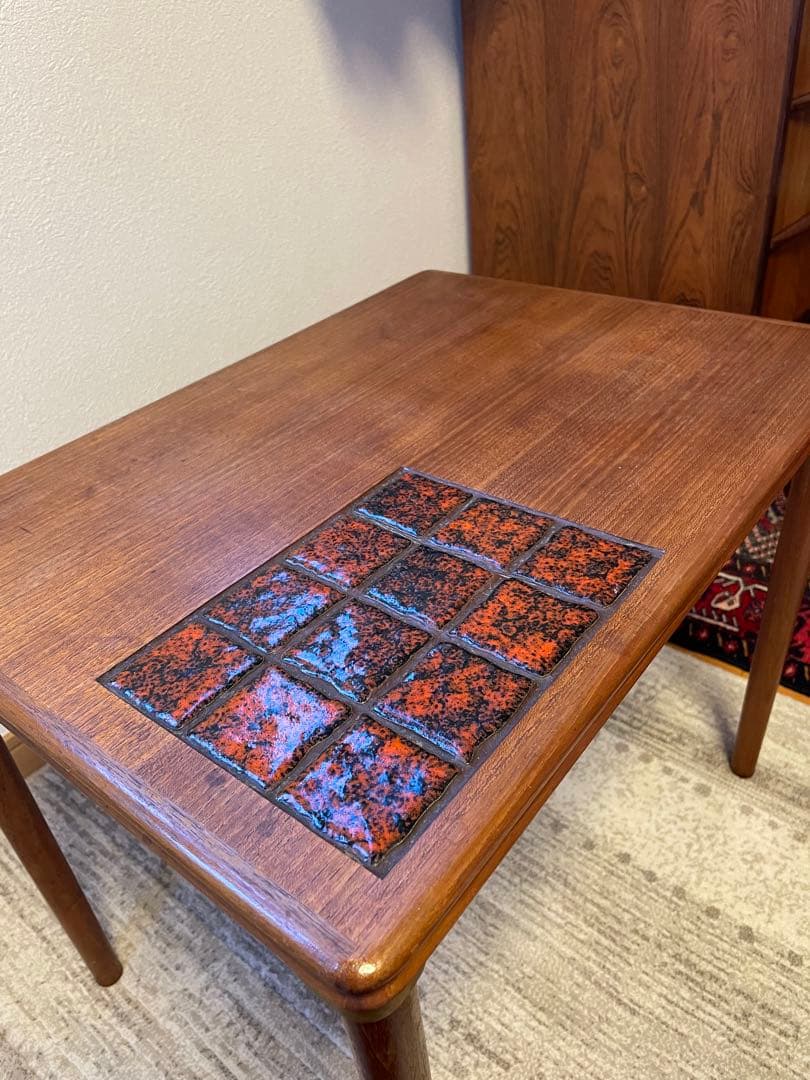 北欧ヴィンテージ　タイルトップサイドテーブル デンマーク製