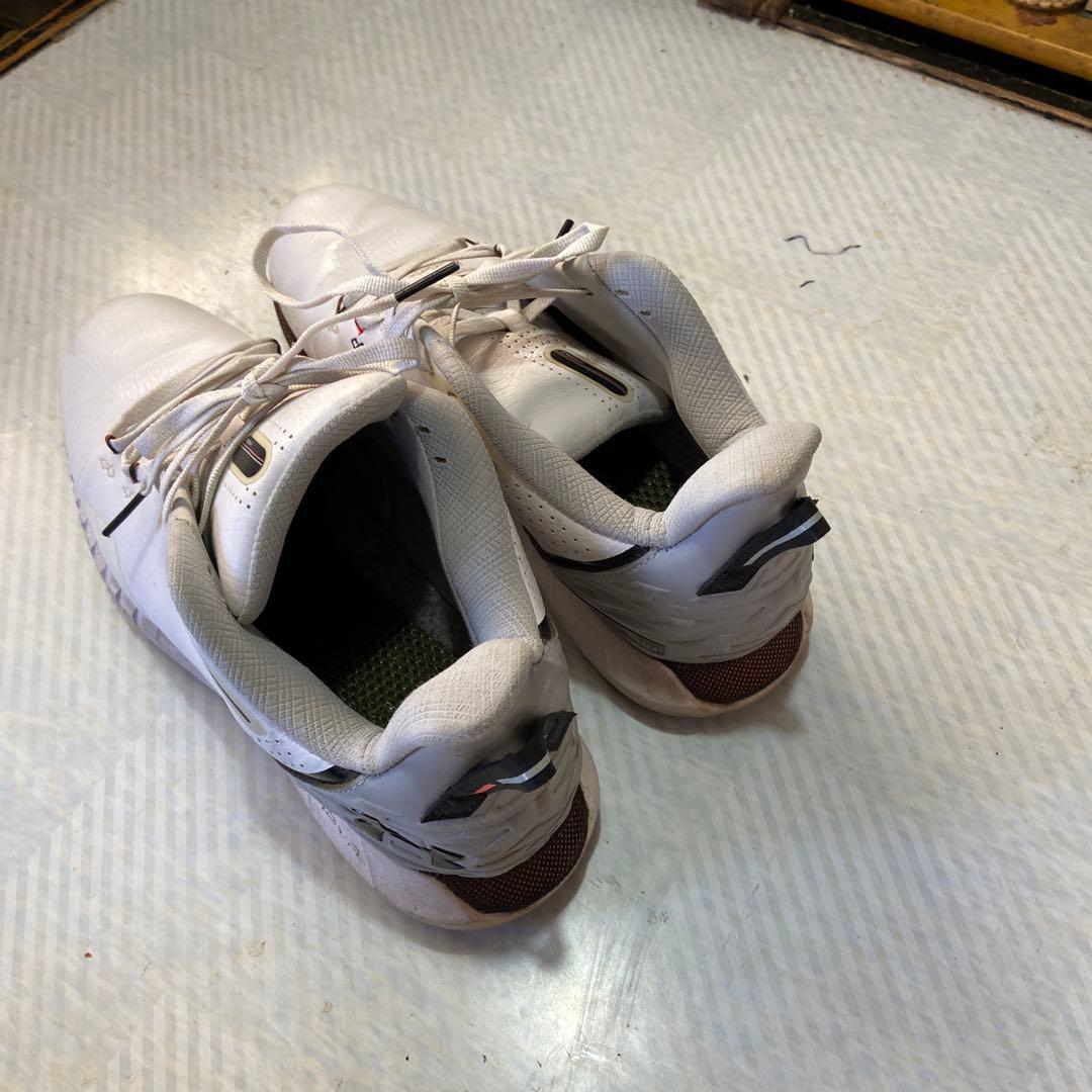 Under Armour ゴルフシューズ ホワイト