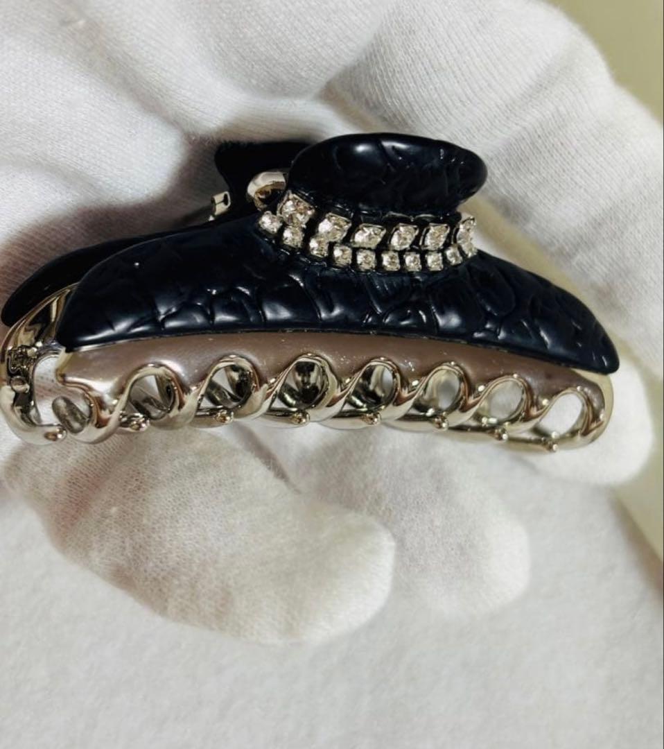 【極美品】アッカaccaクリップ　キルティング　ラインストーン　ダブルコラーナ