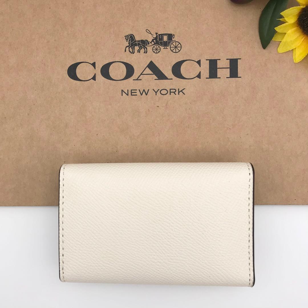 COACH 大人気！！ ファイブリング キーケース チョーク ホワイト 新品