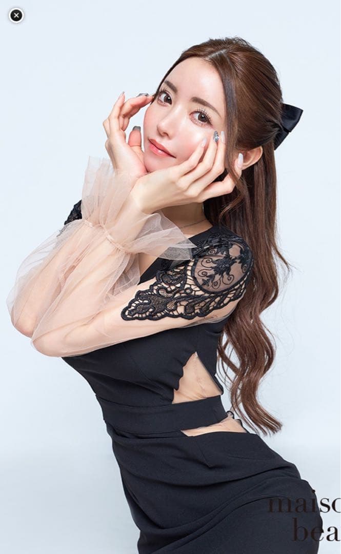 一条響さん着用　アンディ　ミニドレス