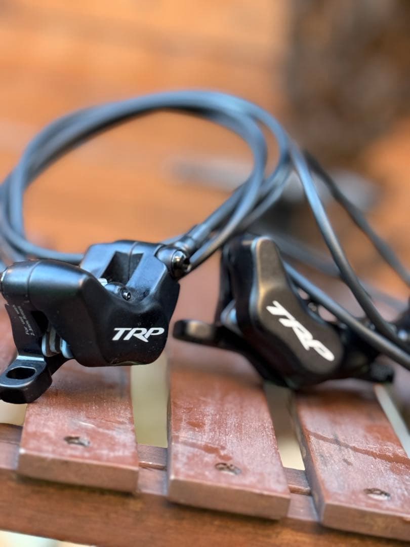 TRP Slate Evi ディスクブレーキレバーとキャリパーセット