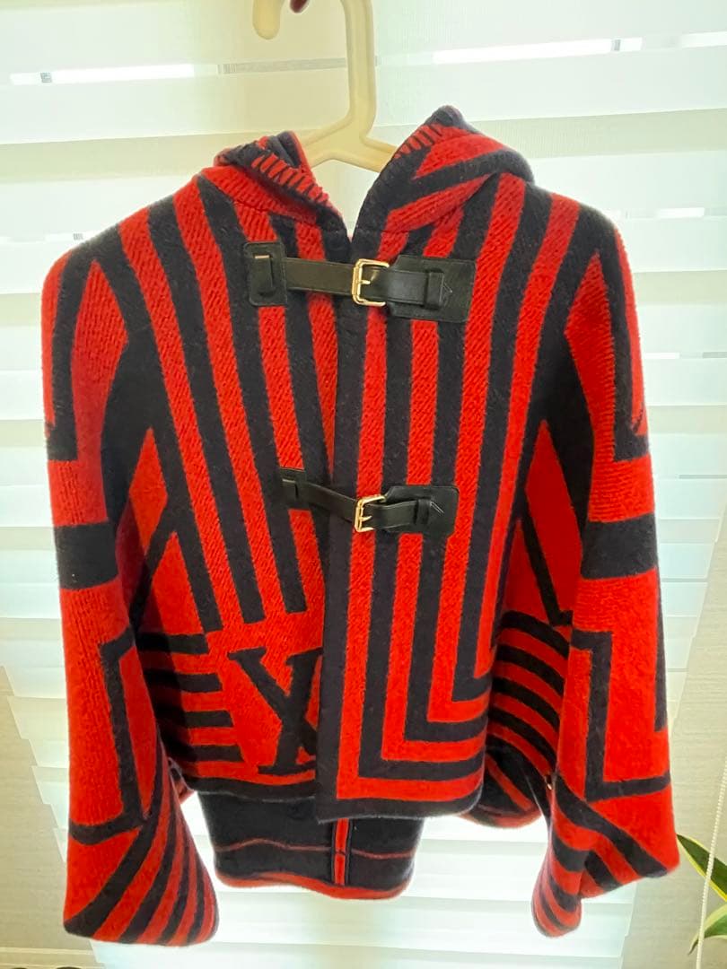 【LOUIS VUITTON】ルイヴィトン　レディース　ポンチョ