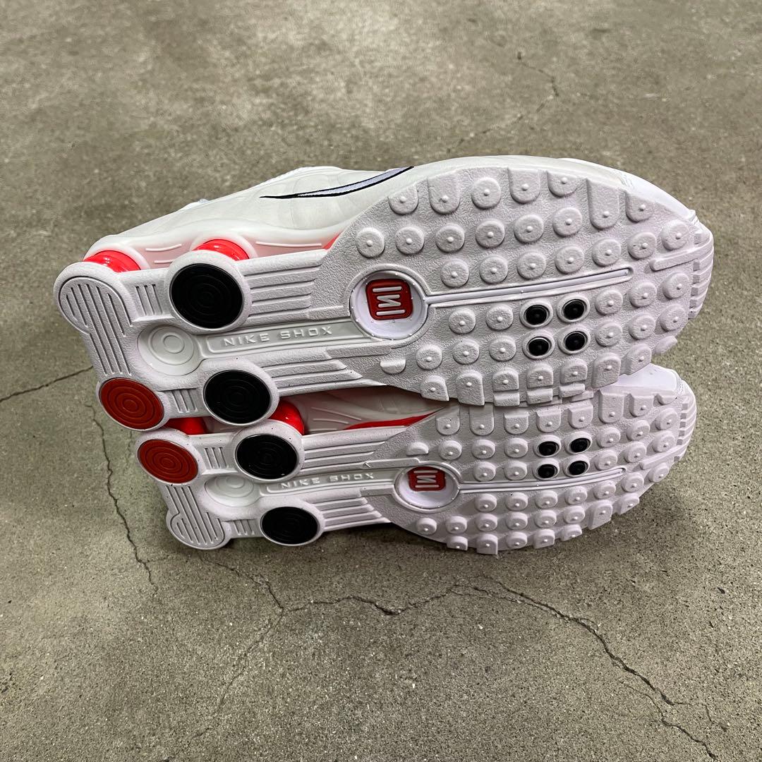 Nike Women's Shox R4 AR3565-103 24㎝