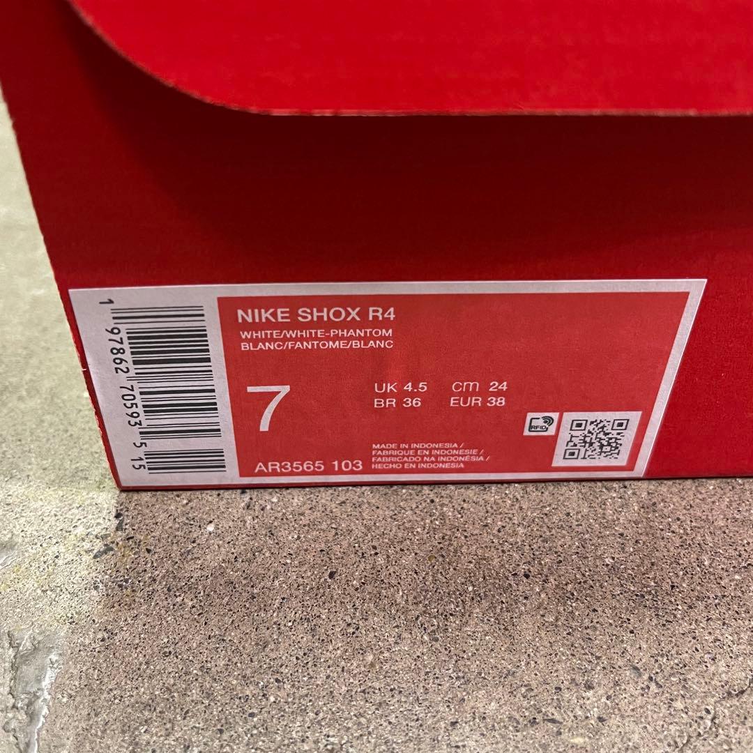 Nike Women's Shox R4 AR3565-103 24㎝