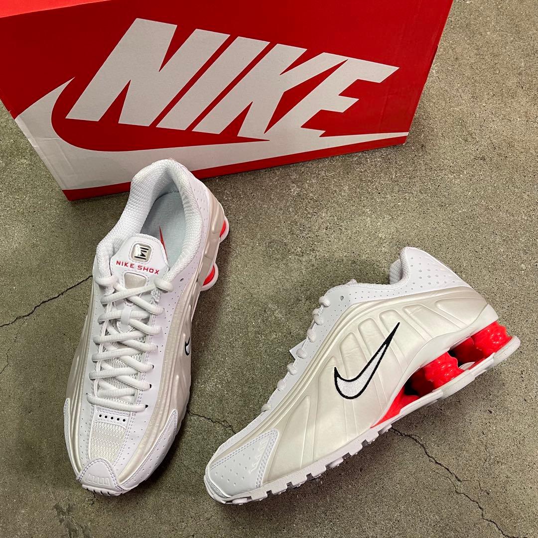 Nike Women's Shox R4 AR3565-103 24㎝