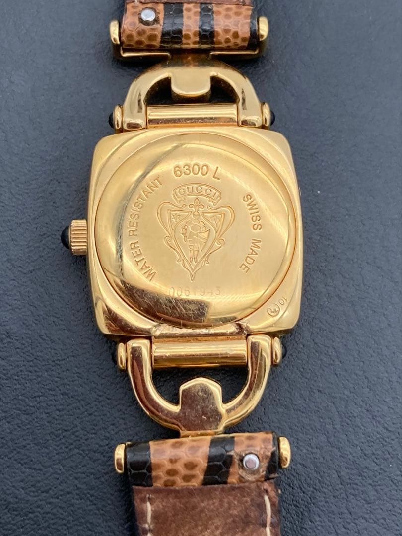グッチ 腕時計 6300L クォーツ QZ ゴールド文字盤 ロゴベゼル