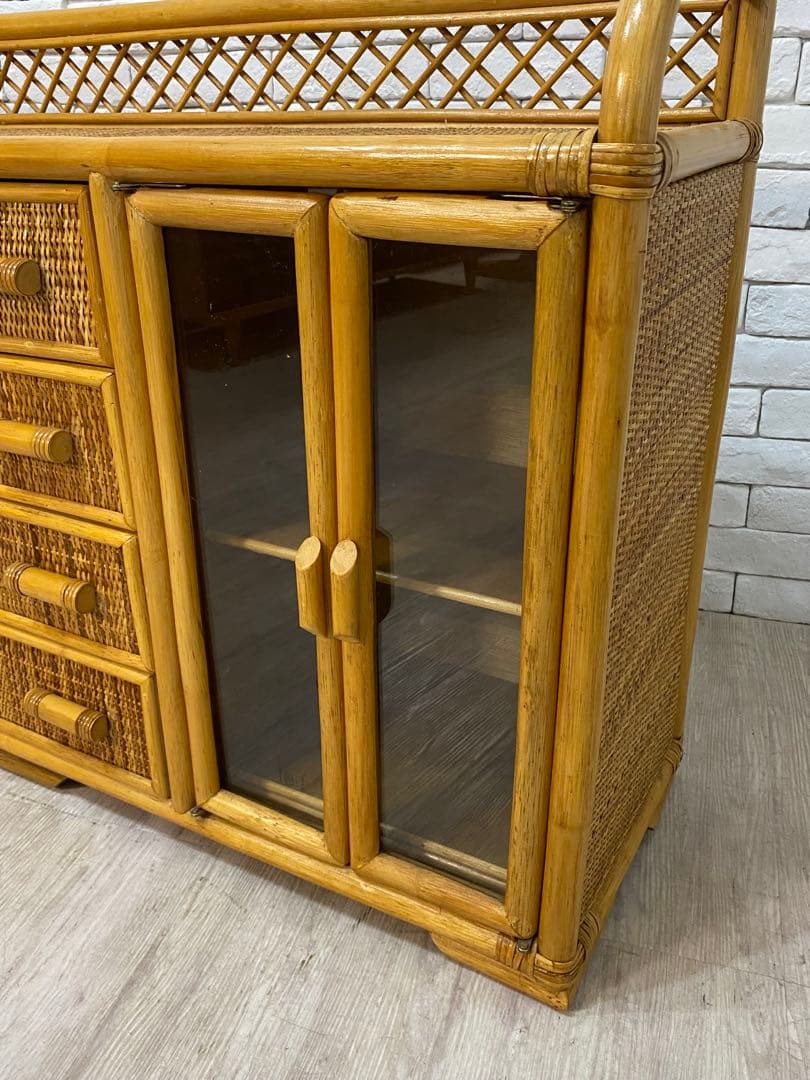 【東京都23区配送無料】ビンテージ　ラタン　チェスト　棚　サイドボード　収納　籠