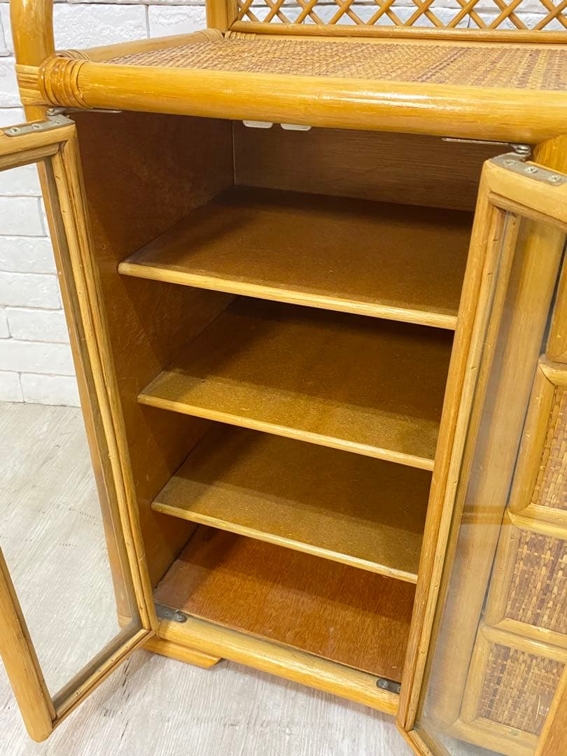 【東京都23区配送無料】ビンテージ　ラタン　チェスト　棚　サイドボード　収納　籠