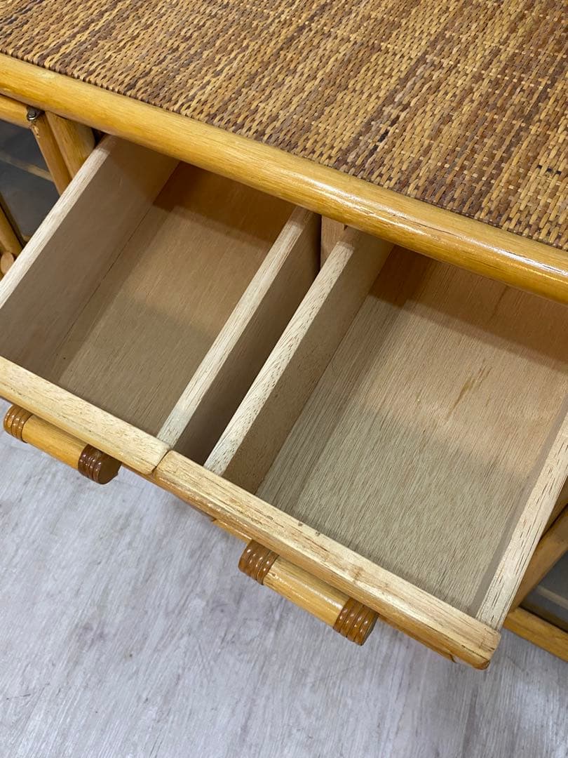 【東京都23区配送無料】ビンテージ　ラタン　チェスト　棚　サイドボード　収納　籠