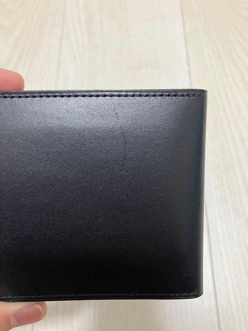 Munekawa　薄型二つ折り財布“Carriage”