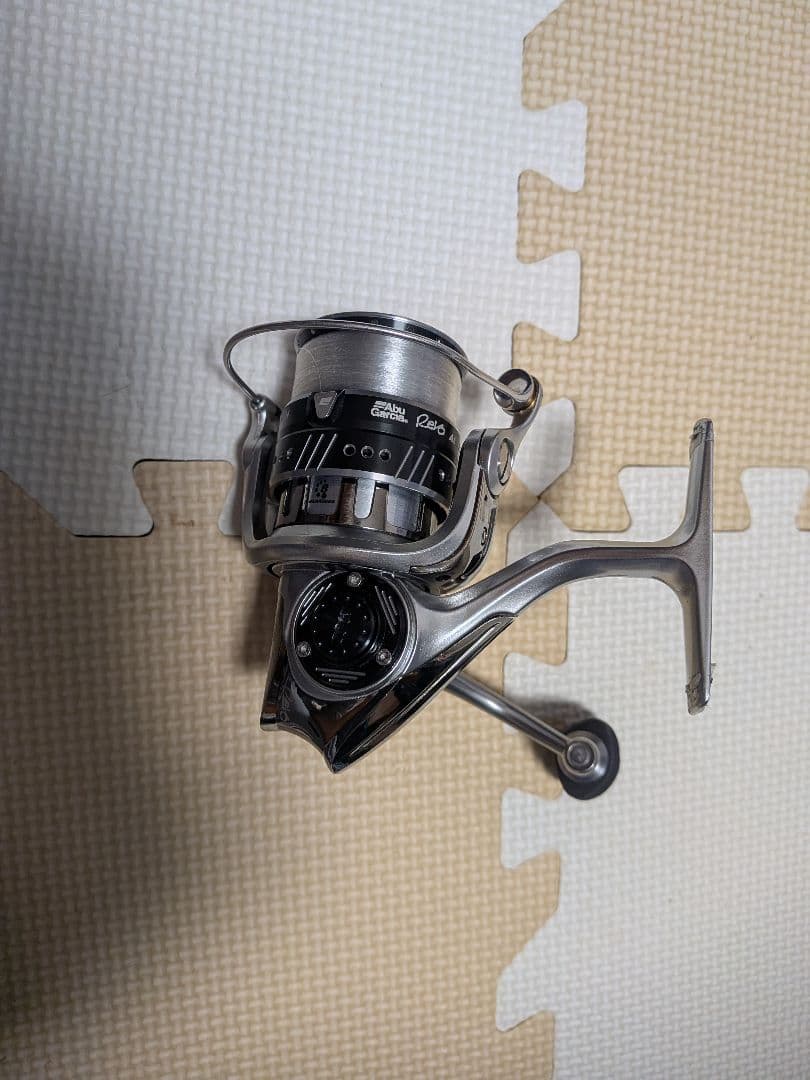 Abu Garcia REVO ALX 2000SH スピニングリール