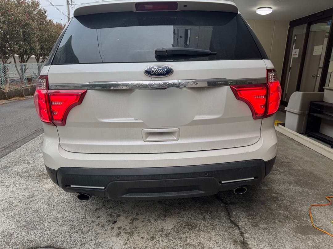 11-15y　フォードエクスプローラー用社外テールランプ