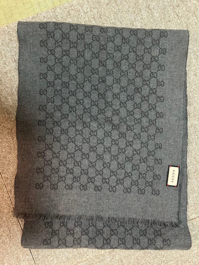 GUCCI GGパターン グレー マフラー
