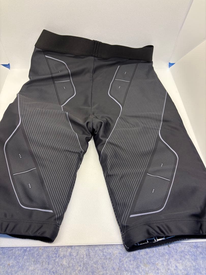 【極上美品】パワースーツライト　ヒップ＆レッグ　SIXPAD　Hip＆Leg