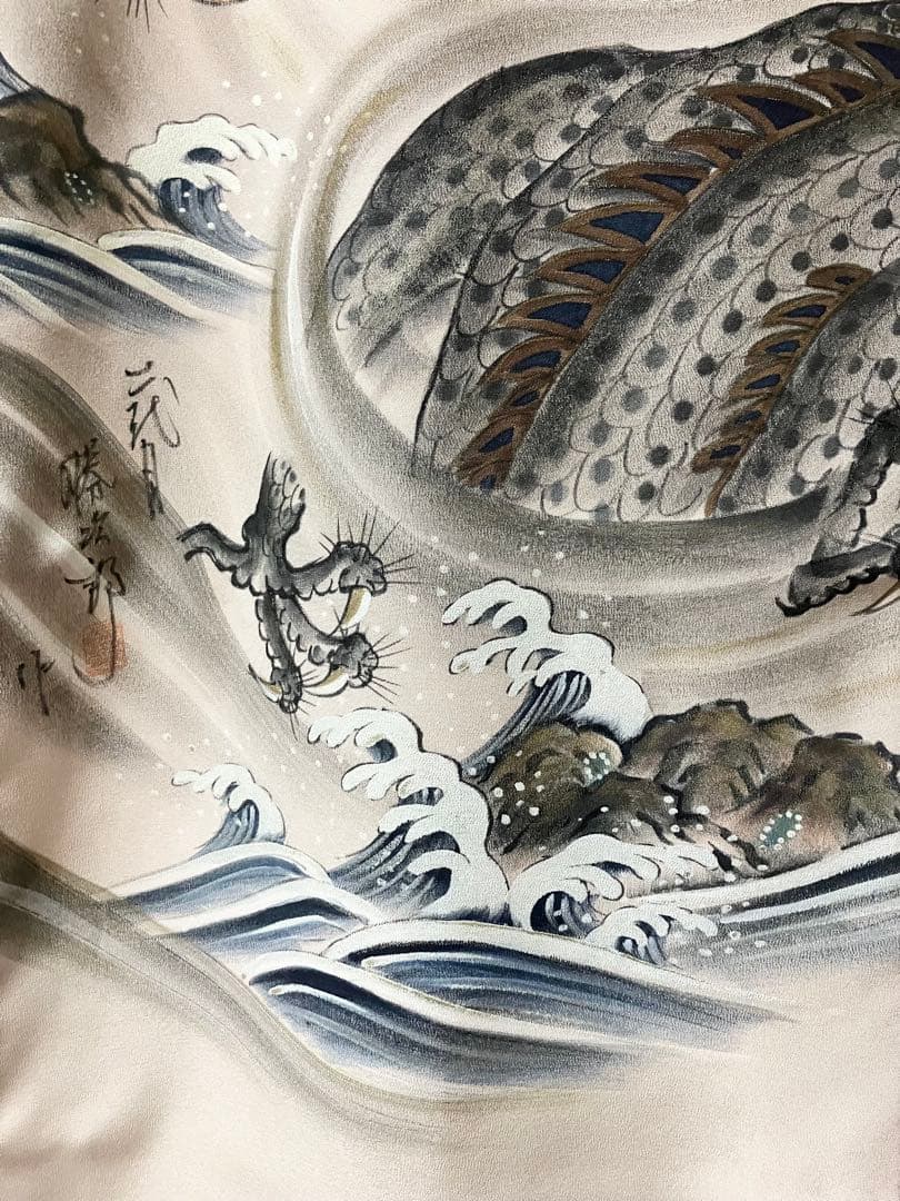 産着　手描き　龍　薄ベージュ　正絹