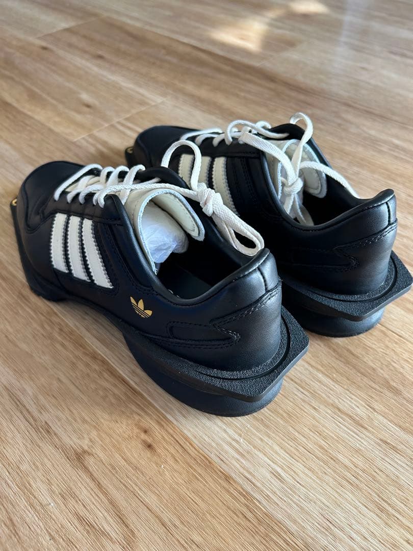 靴 adidas forum cubism 25.0cm